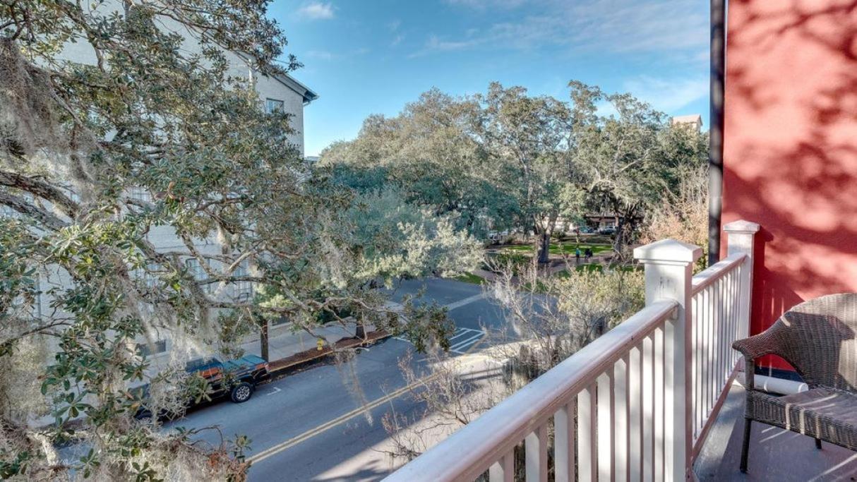 201 York #3 - Homey Downtown 2 Bedroom Steps From The River Savannah Exterior foto