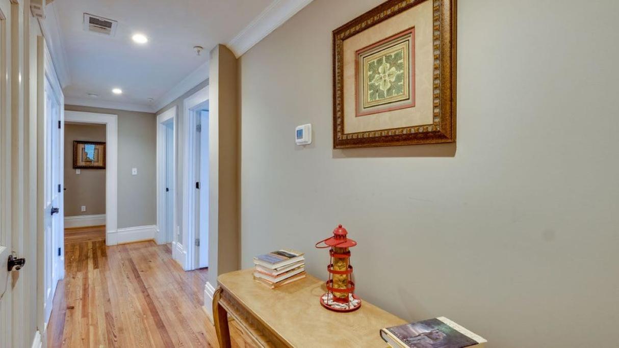 201 York #3 - Homey Downtown 2 Bedroom Steps From The River Savannah Exterior foto
